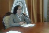 Gerente regional de Salud, Evelyn Goicochea, informando preocupantes cifras.