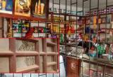 Explosión rompió ventana del inmueble y de una casa vecina. Foto: Cortesía