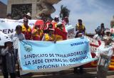 Rodearon la plaza de armas y se concentraron en monumento. Foto: Trujillo en Línea