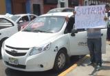 Llegaron en sus unidades y las estacionaron a un costado de la Plaza de Armas de Trujillo. Foto: Trujillo en Línea