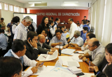 Autoridades regionales reunidas en el simulacro de emergencia realizado hoy en Trujillo. (Foto difusión)