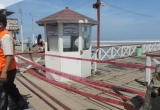 Debido al anuncio de oleajes anómalos, el muelle de Huanchaco fue cerrado desde hoy. (Foto Archivo)