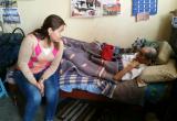 Brindan atención médica a adultos mayores que se encuentran en pobreza extrema. (Foto: Difusión)