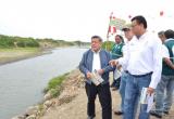 Junto al gobernador César Acuña hizo un recorrido por los lugares que podrían ser más afectados. (Foto: Twitter de Acuña)