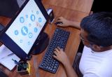 El community manager debe dominar las técnicas de redacción y las normas de ortografía y gramática para asegurar el posicionamiento de su marca. (Foto Artífice Comunicadores)