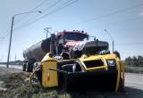 Cisterna destrozó vehículo. Foto: Trujillo en Línea