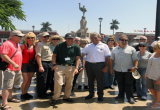 El alcalde de Trujillo, Elidio Espinoza, recibió a más de 1,000 turistas norteamericanos.