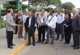 Ceremonia de colocación del primer mosaico en el frontis de la Facultad de Medicina de la UNT.