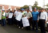 No se movieron ni un solo paso hasta que gobernador salga. Foto: Trujillo en Línea