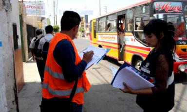Personal de TMT recorrió las vías más concurridas de la ciudad. (Foto: Difusión)