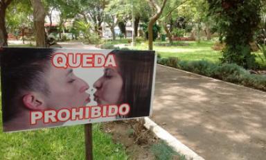 Carteles se encuentran en el recorrido dentro del Jardín Botánico. Foto: Felipe Revueltas