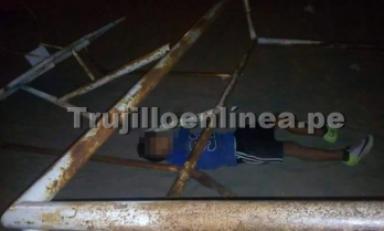 Esto deben soportar los niños en centro poblado Alto Trujillo. Foto: Trujillo en Línea