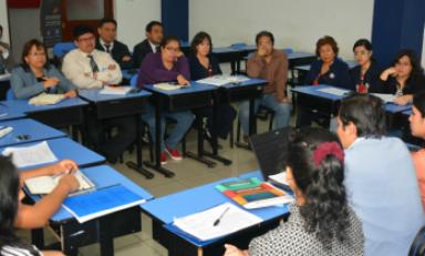 Docentes llegaron desde Chimbote a la sede central de la UCV en Trujillo. (Foto: Difusión)