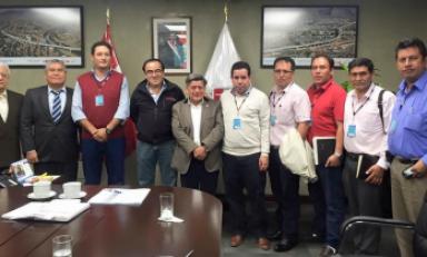 Gobernador regional se reunió con ministro Gallardo. (Foto: Facebook de César Acuña)