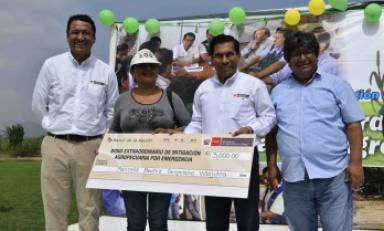 Entregó bonos a agricultores de Otuzco, Trujillo y Virú. Foto: GRALL