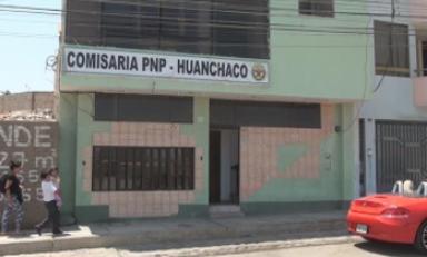 Agente fue detenido en inmediaciones de comisaría. Foto: Trujillo en Línea