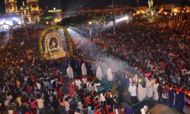 Más de 80 mil personas acompañaron la procesión del Corpus Christi en Trujillo. (Fotos cortesía)
