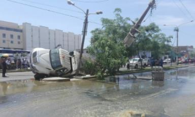 Decenas de moradores en Razuri se afectaron por corte de la energía eléctrica. Foto: Trujillo en Línea