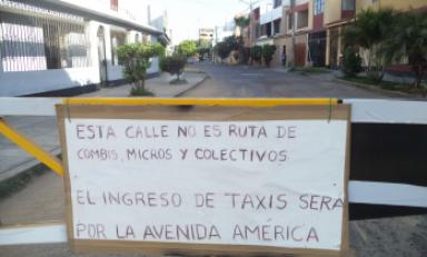Tranquera evita el ingreso de todos los vehículos. Foto: Trujillo en Línea