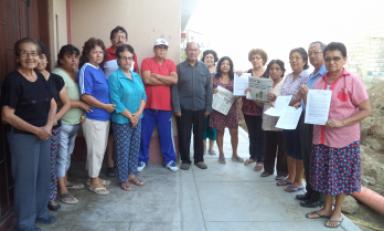 Vecinos no soportaron más las condiciones en las que viven. Foto: Trujillo en Línea
