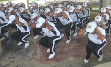 Jóvenes de bajos recursos se entrenan para servir a su patria. Foto: Trujillo en Línea