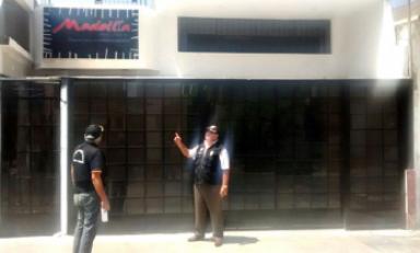 La discoteca Medellín no abrió sus puertas al público pues fue intervenida por la municipalidad. (Foto MPT)