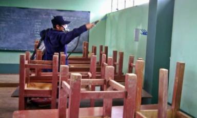 La Gerencia de Educación está inspeccionando la fumigación en los colegios de El Porvenir. (Foto referencial)