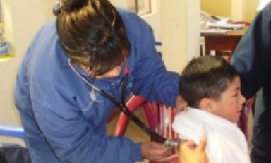 Sobre todo los niños deben ser llevados al centro hospitalario si presentan síntomas de influenza. (Foto Internet)