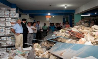 El alcalde Elidio Espinoza dispuso el traslado del Archivo de la MPT a las oficinas de la avenida España. (Foto cortesía)