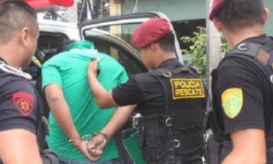 La policía capturó a Jesús Alberto Leiva Meza, sospechoso de haber participado en el asalto a un sacerdote el año pasado.