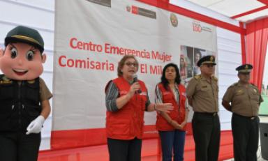También visitó polideportivo en El Porvenir y entregó sillas de ruedas. Foto: Trujillo en Línea