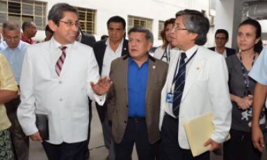 Visita del ministro a los principales hospitales de Trujillo. (Foto: Facebook)