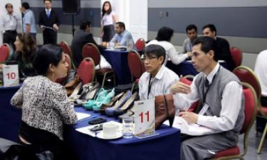 64 micro y pequeños empresarios de La Libertad se beneficiaron con contrataciones mediante feria desarrollada por el Produce. (Foto: Produce)