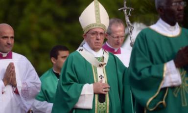 El Papa Francisco en su visita a Cuba celebró una multitudinaria homilía en la Plaza de la Revolución. (Foto Internet)