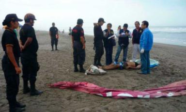 Este joven sería la primera víctima de los oleajes en el puerto de Salaverry. (Foto Correo)