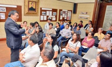 "La clave para redactar bien es la capacitación", asevera el periodista y docente universitario Jesús Raymundo. (Foto Artífice Comunicadores)