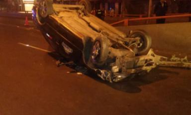 Conductor sufrió accidente el viernes en la madrugada por el Óvalo Grau. (Foto: Difusión)