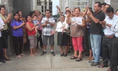 Moradores indignados temen el corte del servicio de agua. Foto: Trujillo en Línea