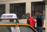 Unas de las integrantes de esta banda liderada por mujeres. (Foto captura video)
