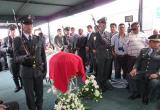 Entierro del valeroso policía Anthony Velasquez Vega, ocurrido esta tarde en el cementerio Jardines de la Paz.