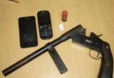 Los objetos que portaba el joven detenido, según indicó la Policía. (Foto: Difusión)