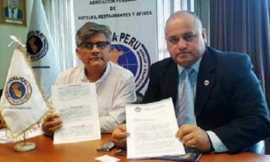 Alcides Goicochea, representando a los empresarios hoteleros de Trujillo, hace una grave denuncia contra el IPD. (Foto cortesía)