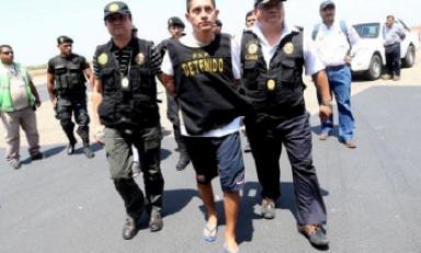Gerald Oropeza López al momento de ser trasladado a Lima. (Foto Peru.com)