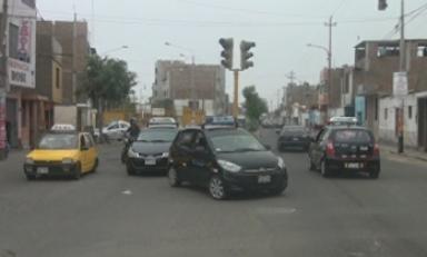 Semáforos cumplirán casi un año de instalación. Foto: Trujillo en Línea