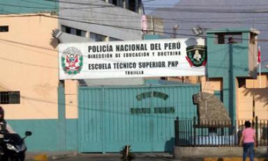 Fachada de la Escuela de Suboficiales de la Policía Nacional en Trujillo (Foto Internet)