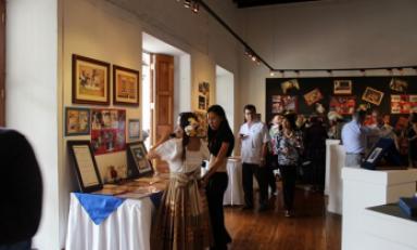 Exposición fotográfica donde se reflejan los 40 años de vida artística del grupo de danzas Minchanzaman. (Foto cortesía)