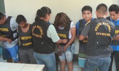 Trataron de ocultar su rostro para no ser sindicados como presuntos asesinos. Foto: Trujillo en Línea