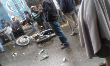 Accidente se habría producido debido a la excesiva velocidad. (Foto: Correo)