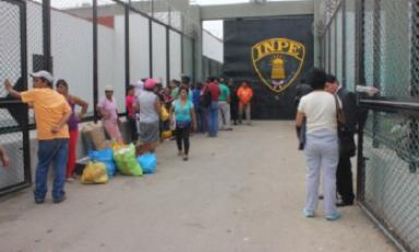 Ingreso al penal El Milagro de Trujillo. (Foto Perú 21)