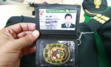 Intervenido portaba carné de suboficial de la Policía que no le pertenecía. (Foto: Perú21/Referencial)